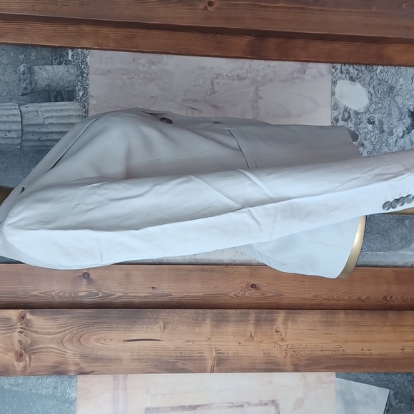 Ann Taylor blazer - Picture 6 of 16